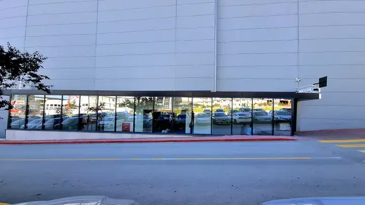 Albi Mall - Windows