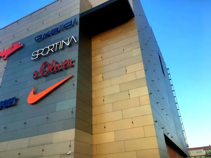 Albi Mall - Structural Facades