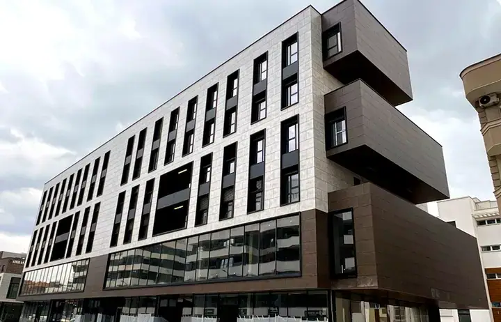 IVY Residence - Structural Facades