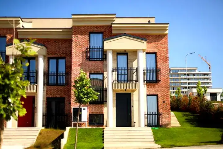 Marigona Hill - Exterior Doors