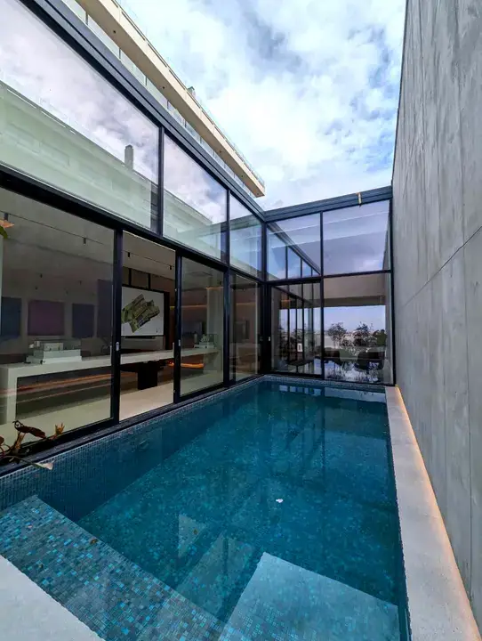 Marigona Hill - Sliding Doors