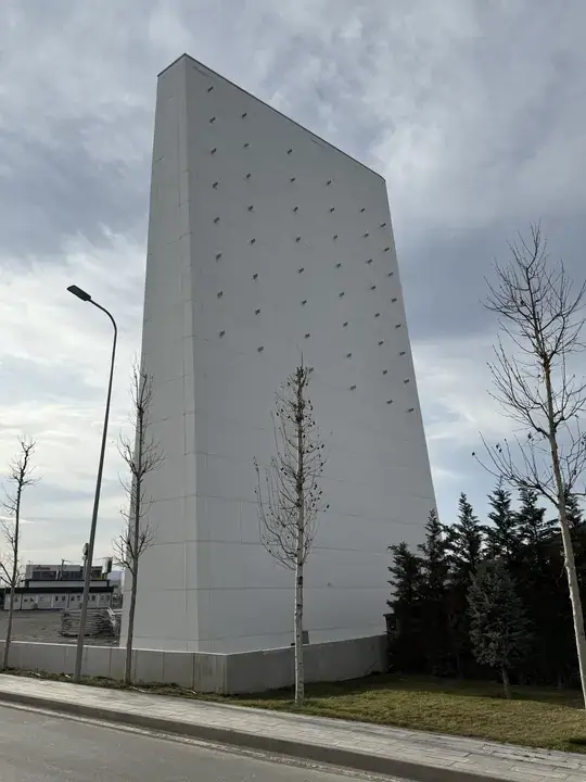 Ventilated Facades