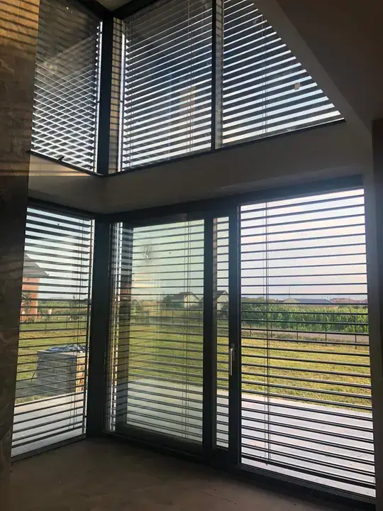 Sliding Doors