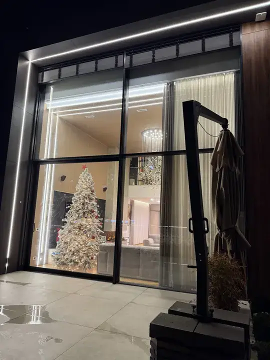 Sliding Doors
